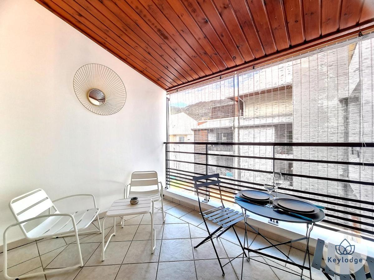 La Riviera - Studio proche du centre de Saint-Denis Esterno foto